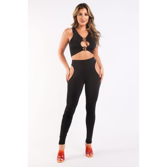 Boutique Pants - Women's Dollar Trim Cut Out Detailing Sleeveless Top And High Waist Pants Set